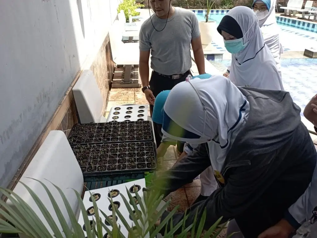 MI Mumtaza Dukung Gerakan...
