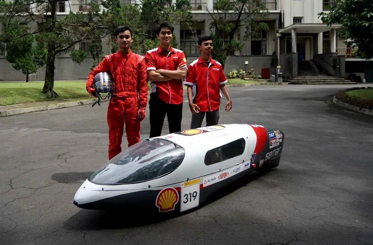 Mobil Listrik Hemat...