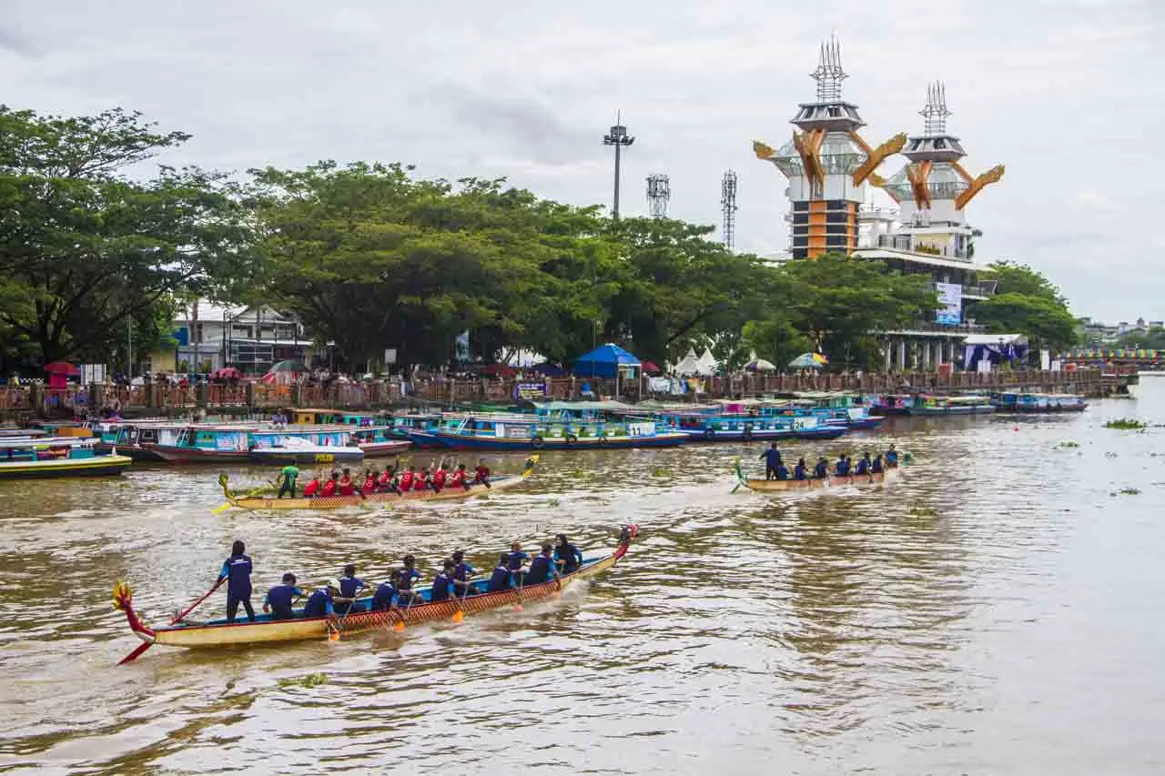 Semarak Lomba Perahu...