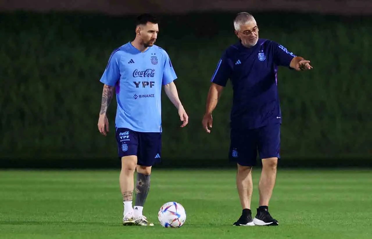 Messi Latihan Terpisah...