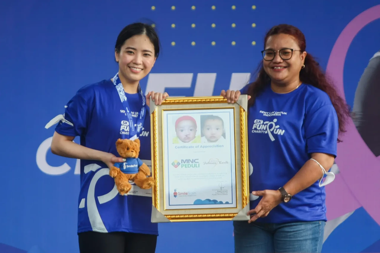 MNC Peduli Serahkan...