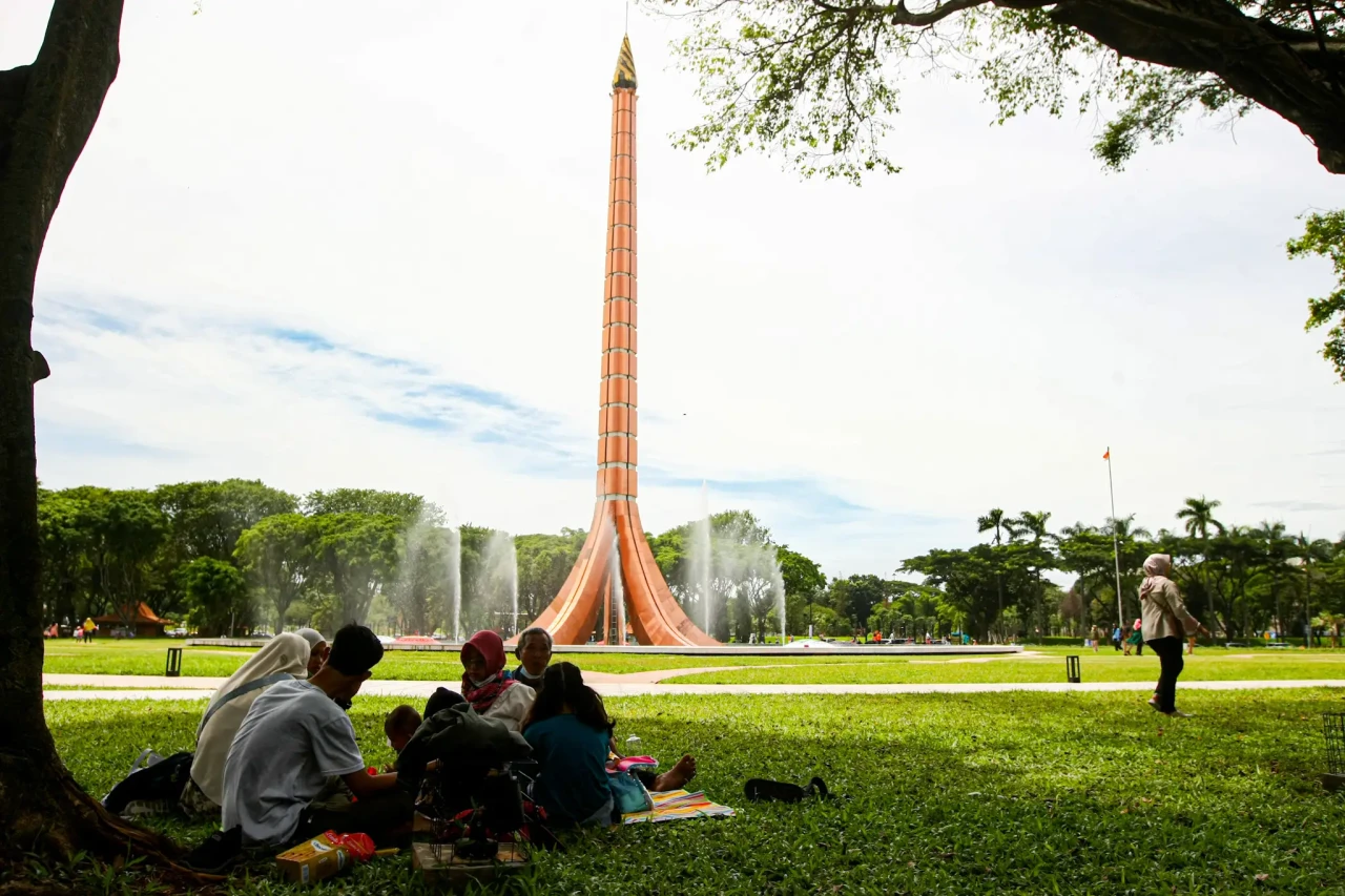 TMII Mulai Buka Uji...