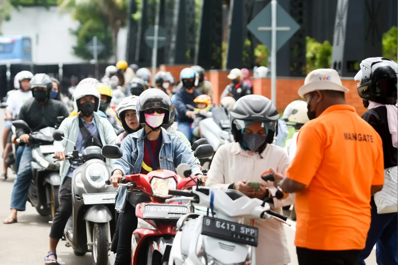 TMII Mulai Buka Uji...
