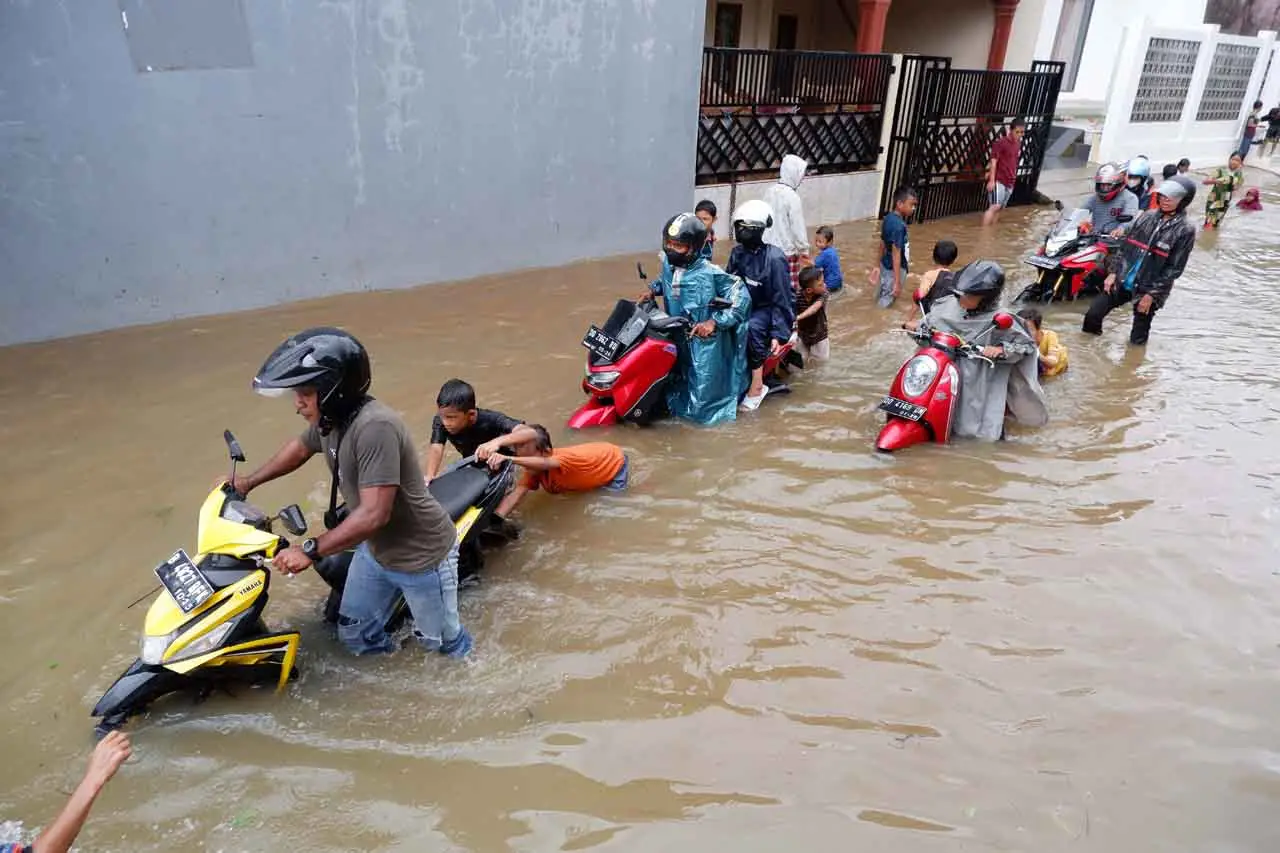 Banjir Rendam Kecamatan...