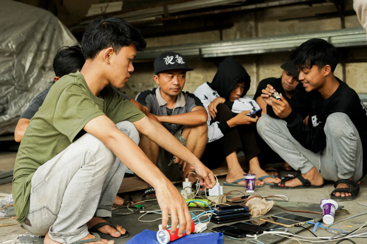 Listrik Masih Padam,...