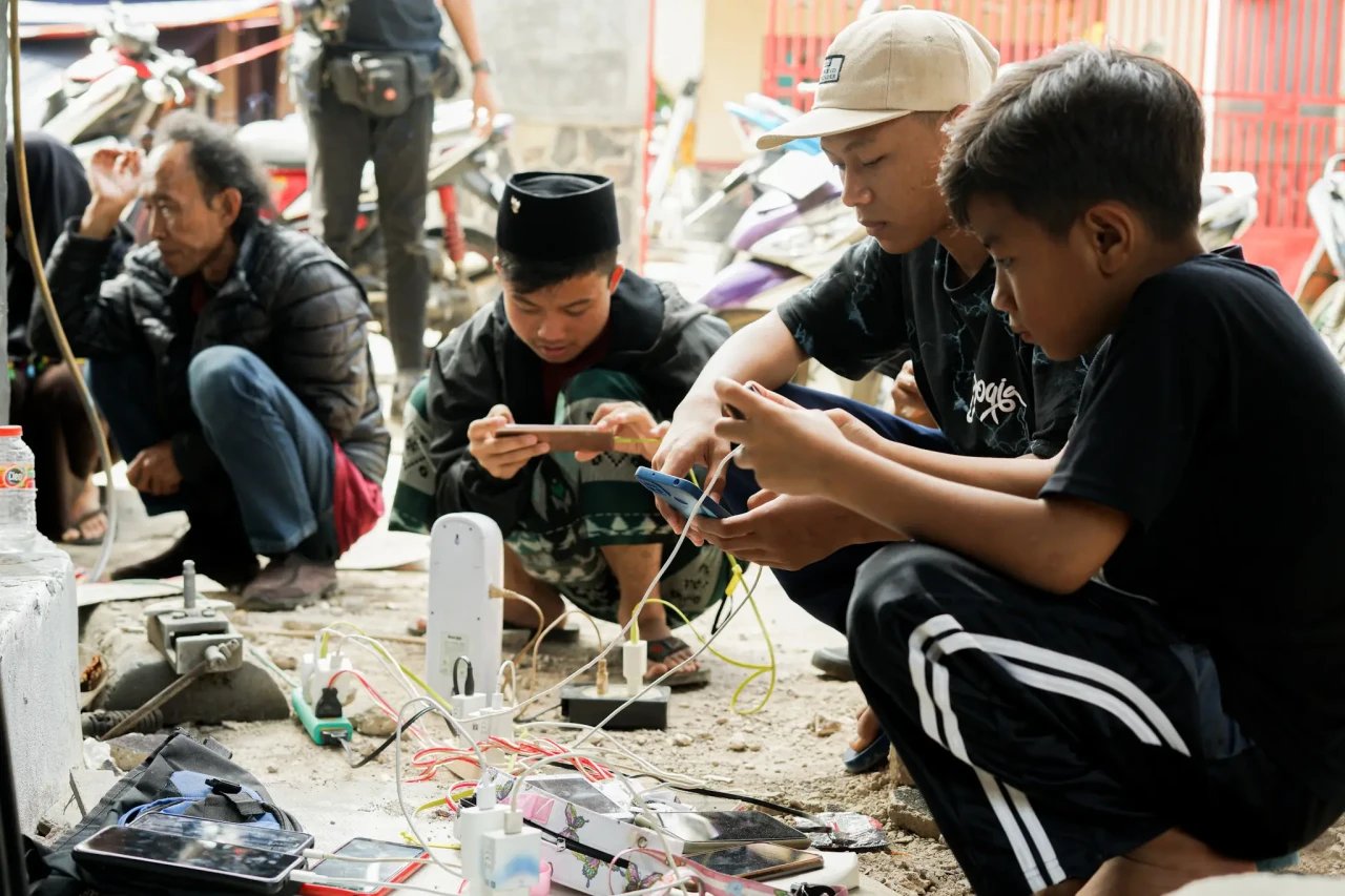 Listrik Masih Padam,...