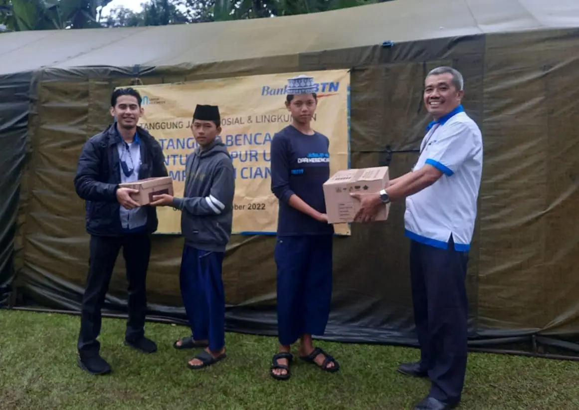BTN Bangun Dapur Umum...