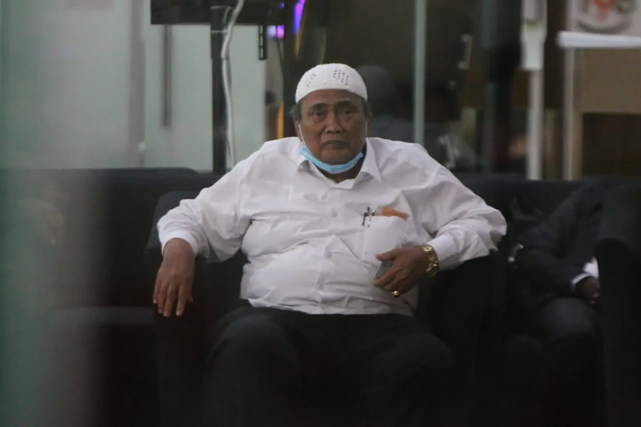 Haji Hadiri Diperiksa...