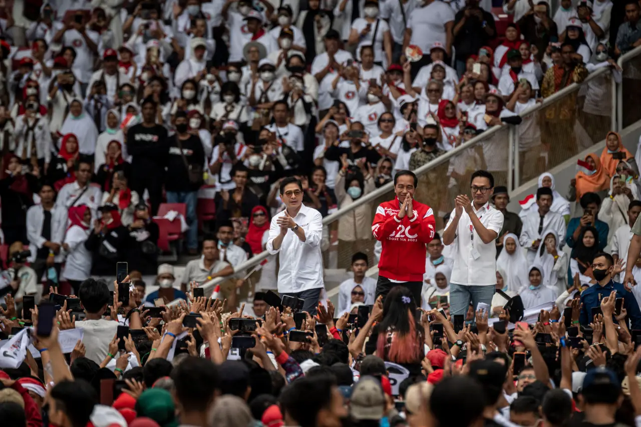 Jokowi Sapa Relawan...