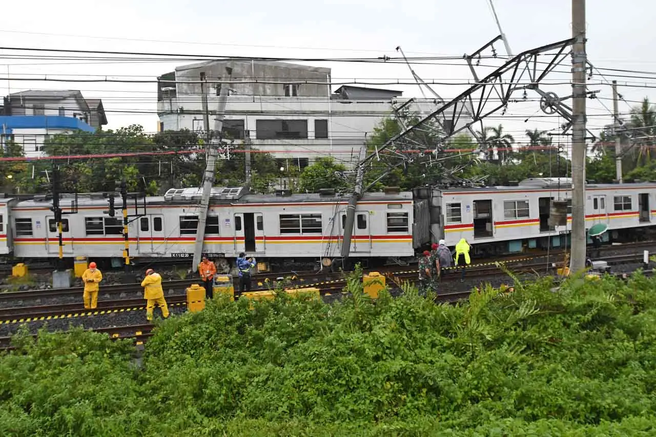 Penampakan KRL yang...