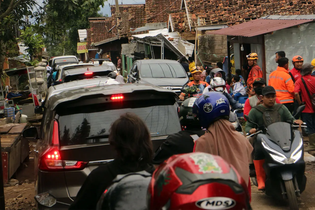 Kepadatan Jalan di Lokasi...