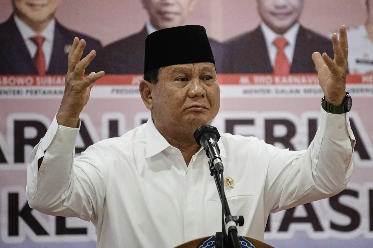 Prabowo Subianto Hadiri...