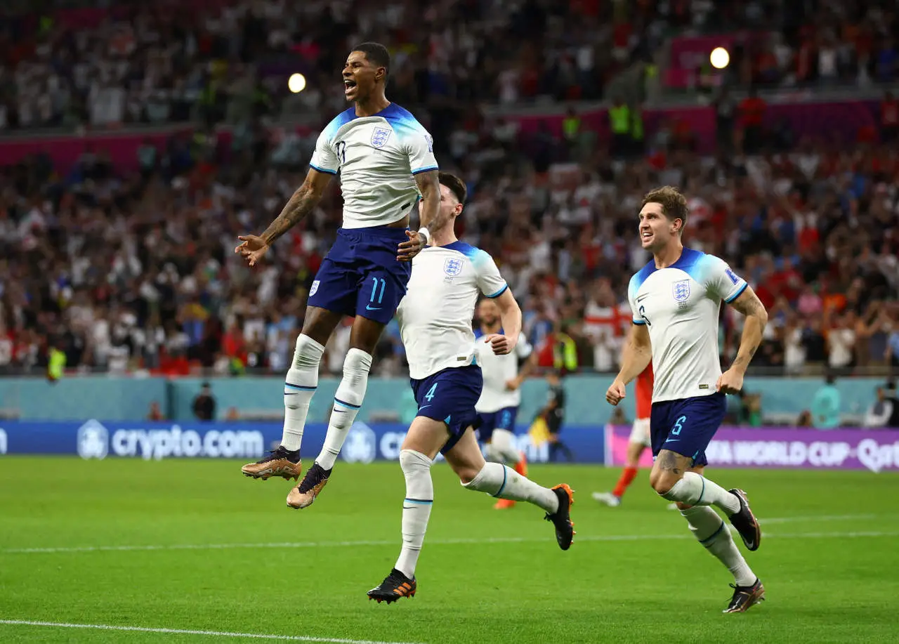 Kemas Tiga Gol, Rashford...