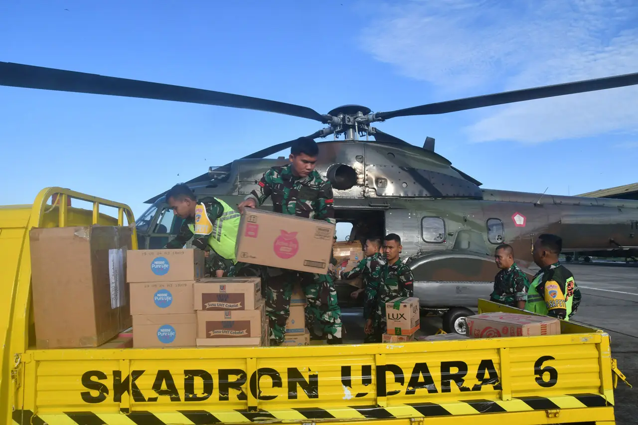 Distribusi Bantuan Logistik...