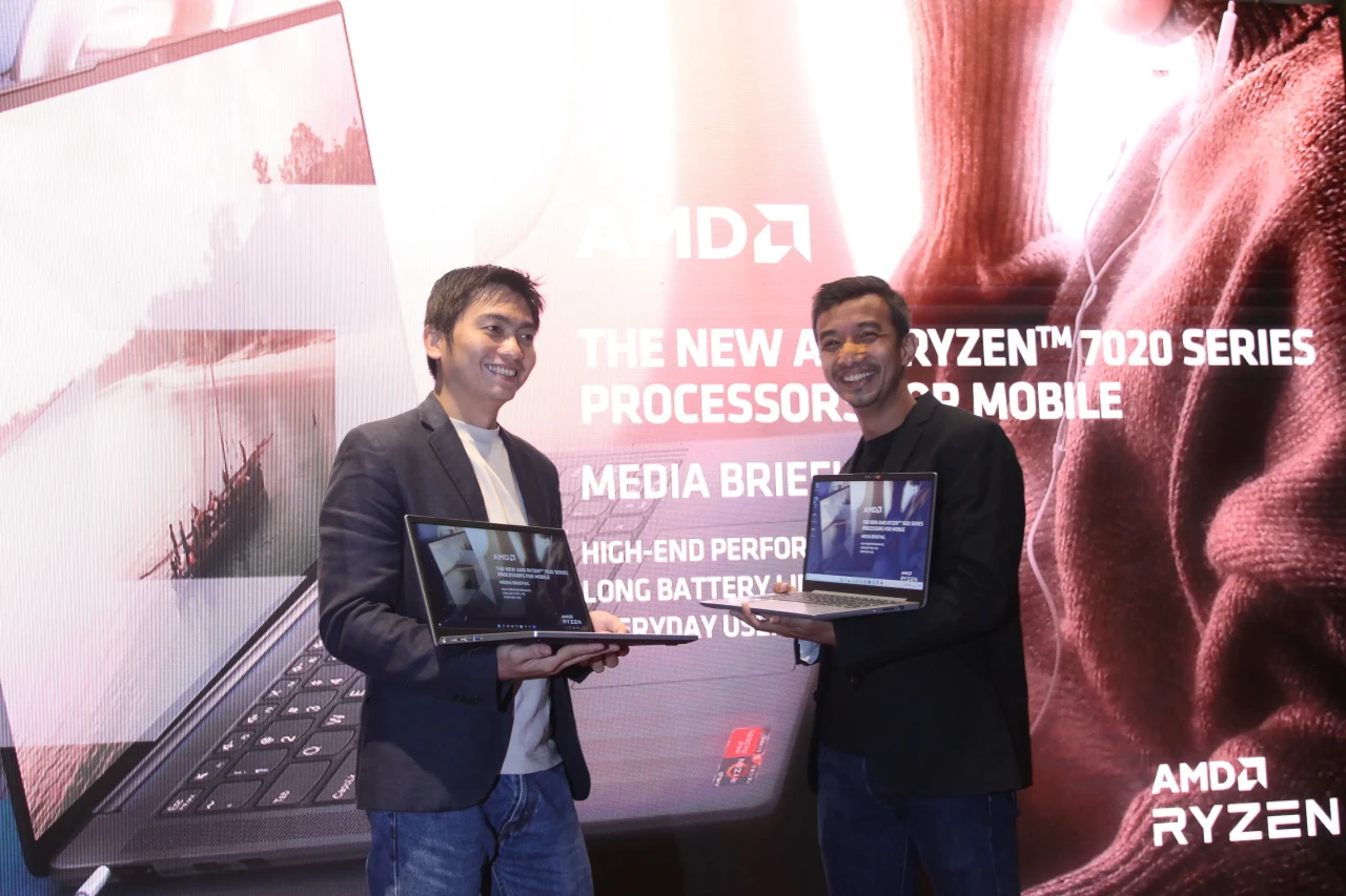 AMD Ryzen 7020 Series...