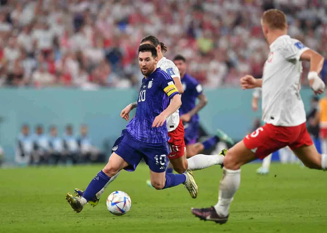 Raih Juara Grup C, Argentina...