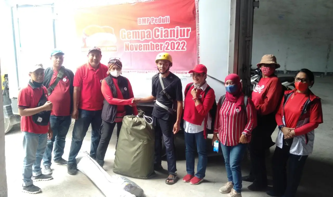 Pemberian Bantuan dan...