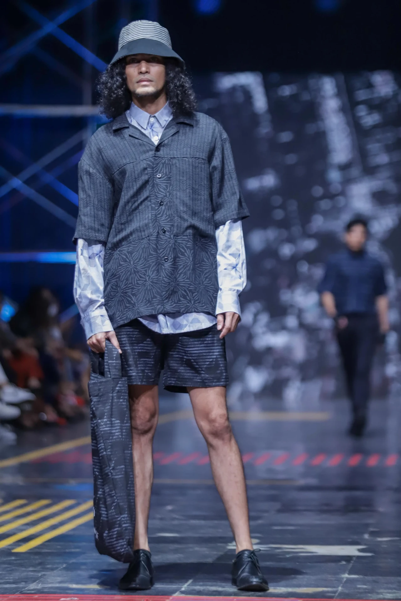 Nyawa Pamerkan Koleksi...
