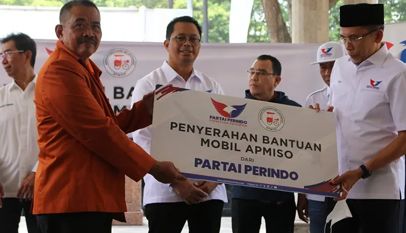 Partai Perindo Serahkan...