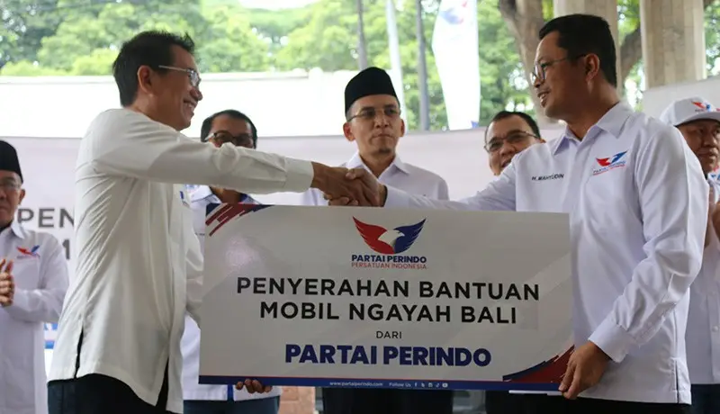 Partai Perindo Serahkan...