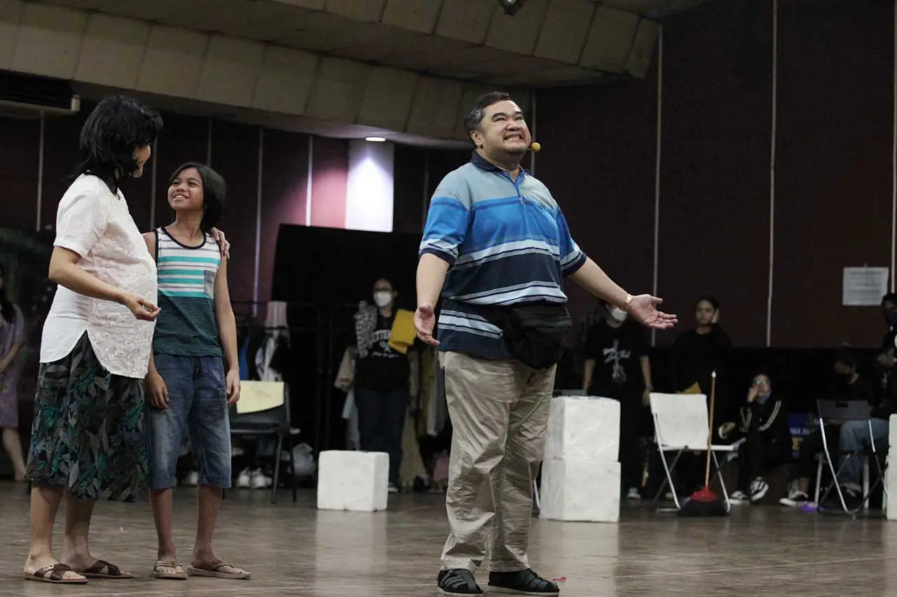 Jelang Pentas Teater...