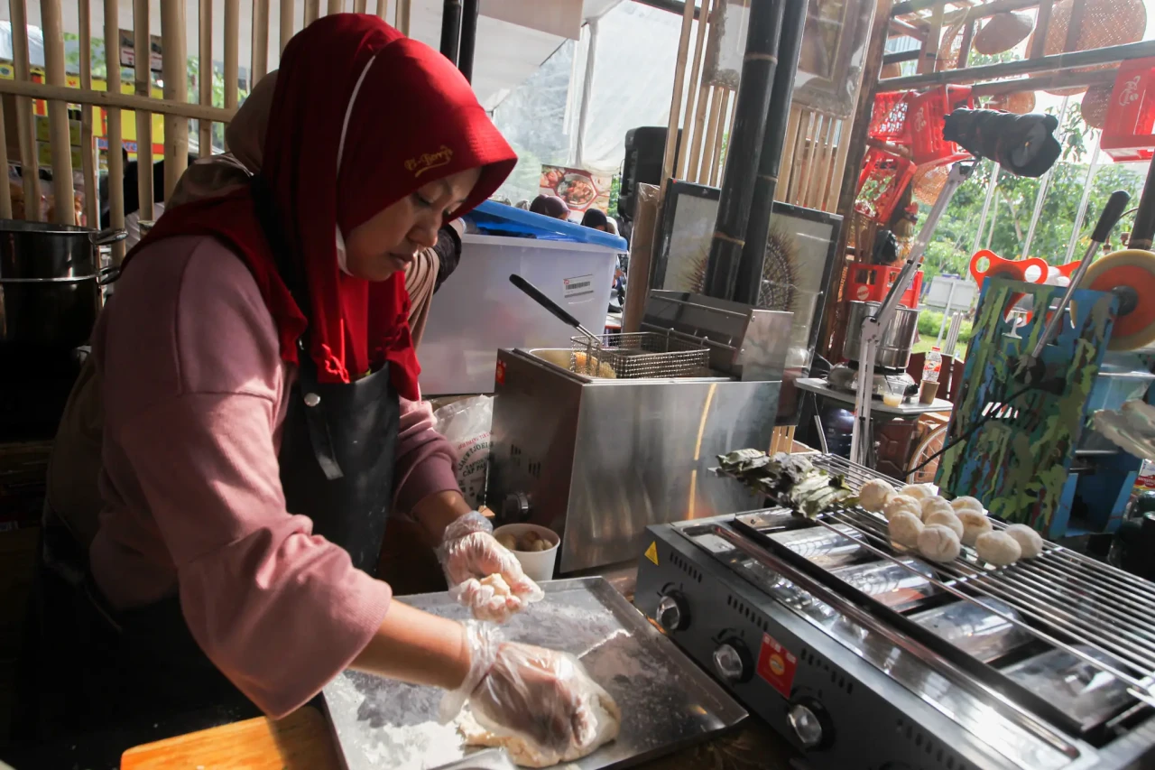 Berburu Kuliner Khas...