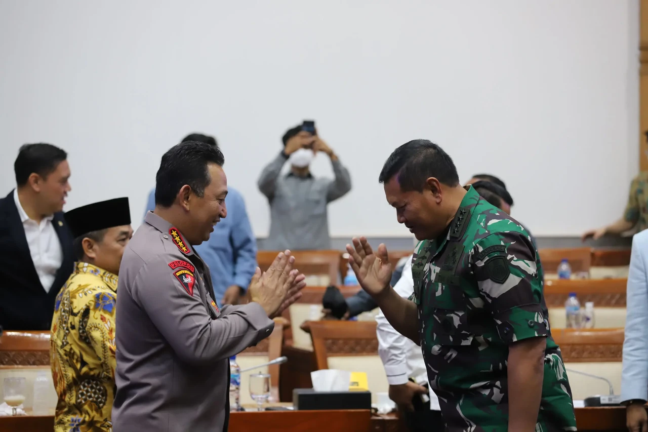 Kapolri Berikan Selamat...