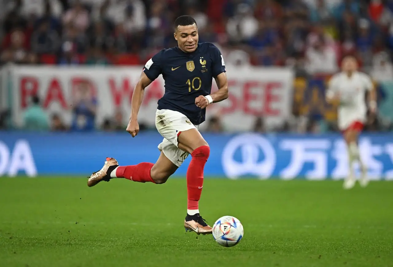 Kylian Mbappe Pimpin...