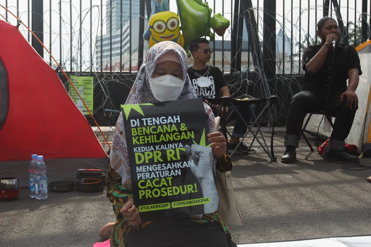 Tolak Pengesahan RKUHP,...