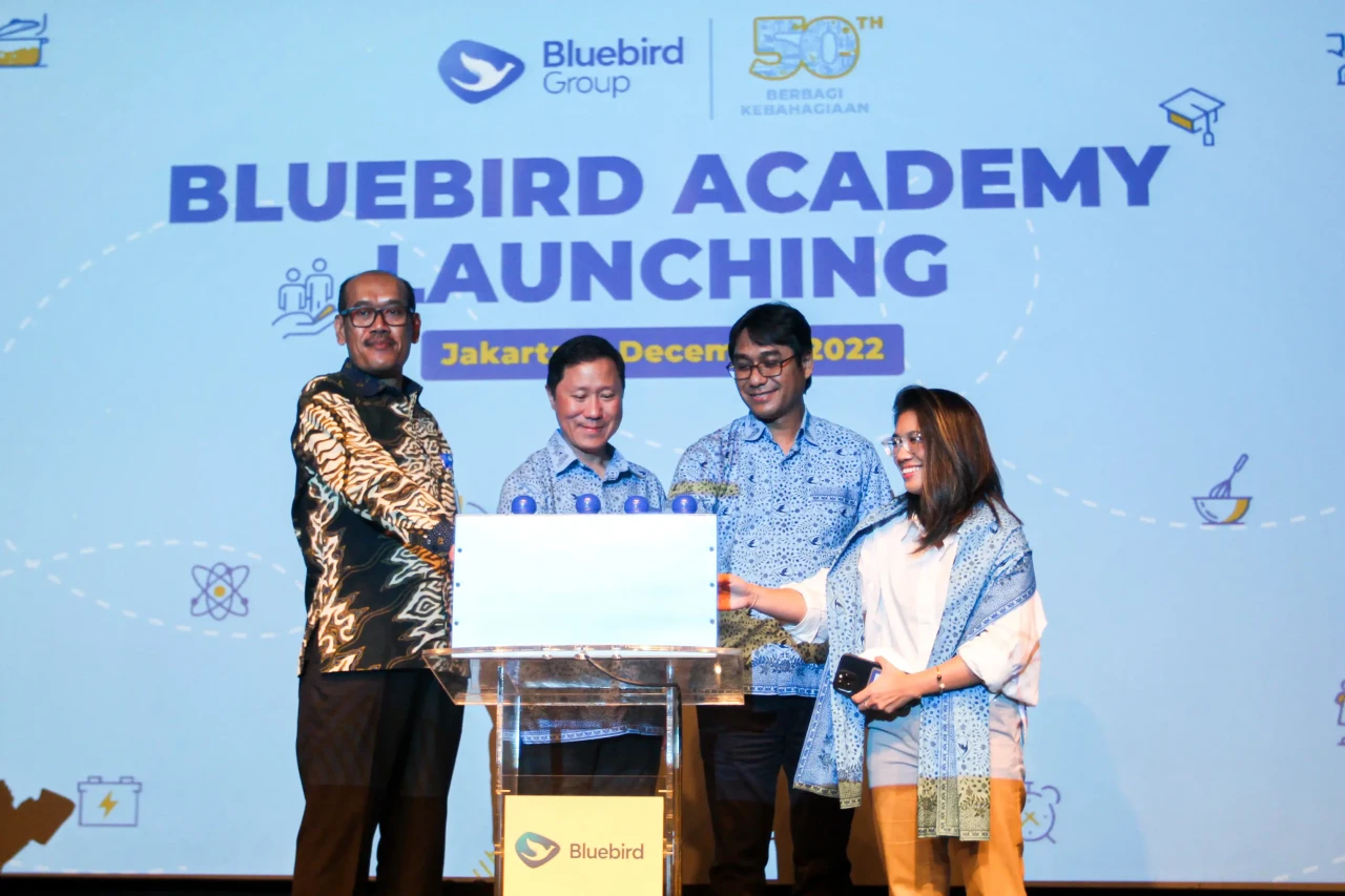 Bluebird Academy Jadi...