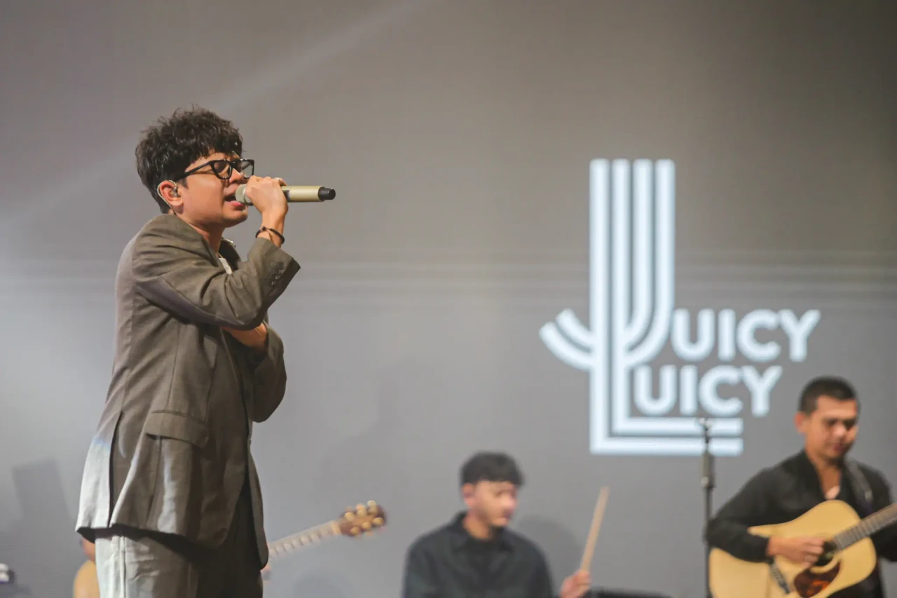 Juicy Luicy Jadi Pembuka...