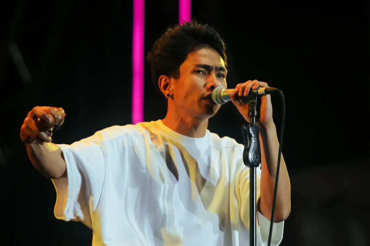 Fourtwnty Sukses Bius...