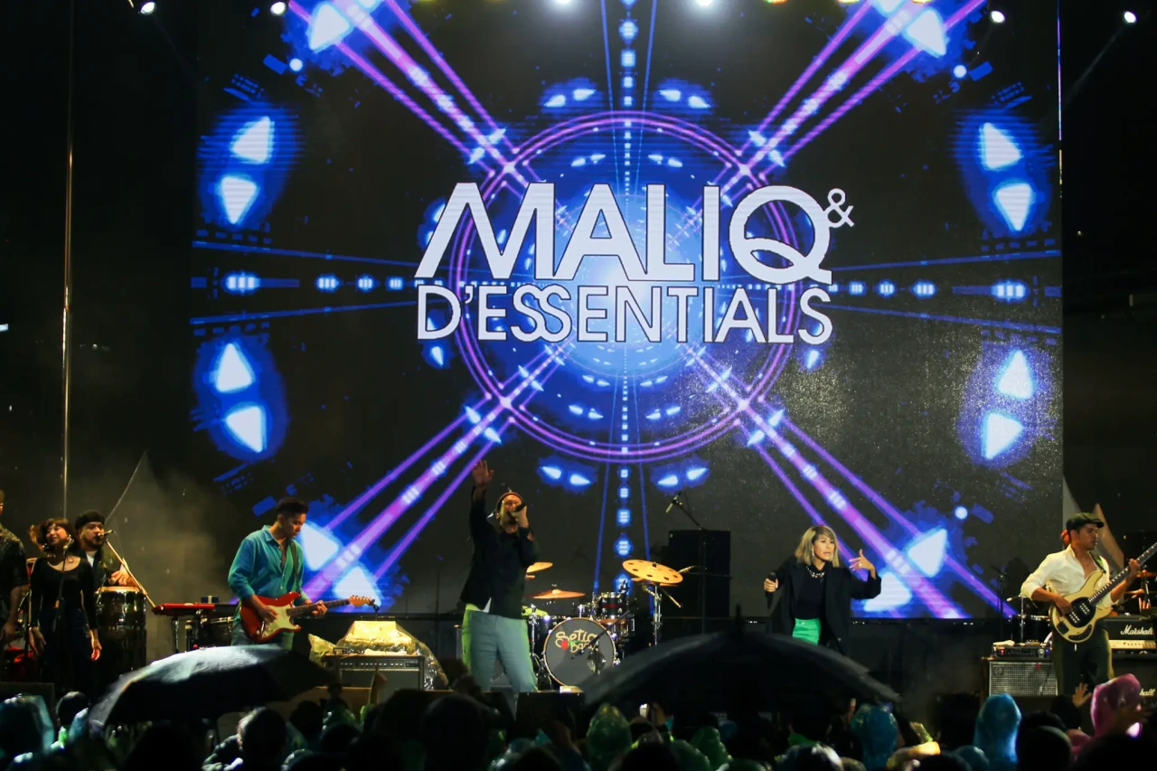 Maliq & D’Essentials...