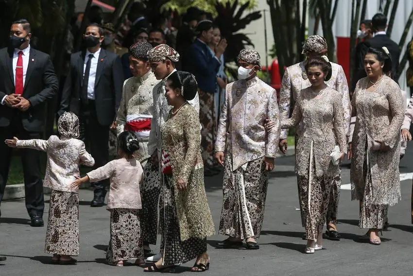 Kaesang Pangarep Dikirab...