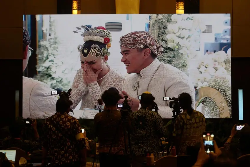 Potret Suasana Akad...