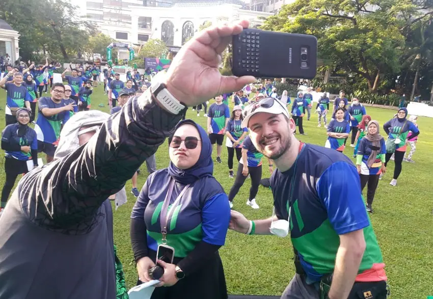 Ratusan Peserta Meriahkan...