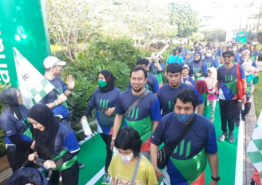 Ratusan Peserta Meriahkan...