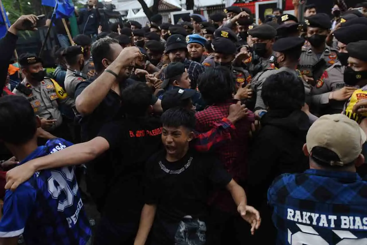 Tidak Lolos Verifikasi,...