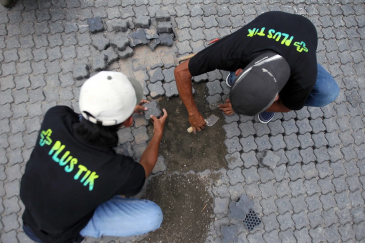 Pengaspalan Paving Block...