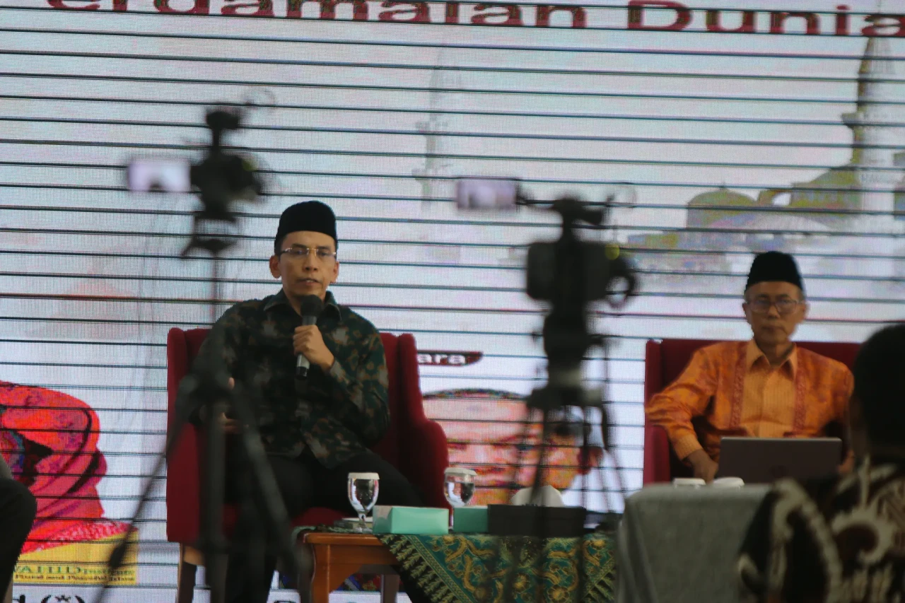 Seminar Nasional Ikhtiar...