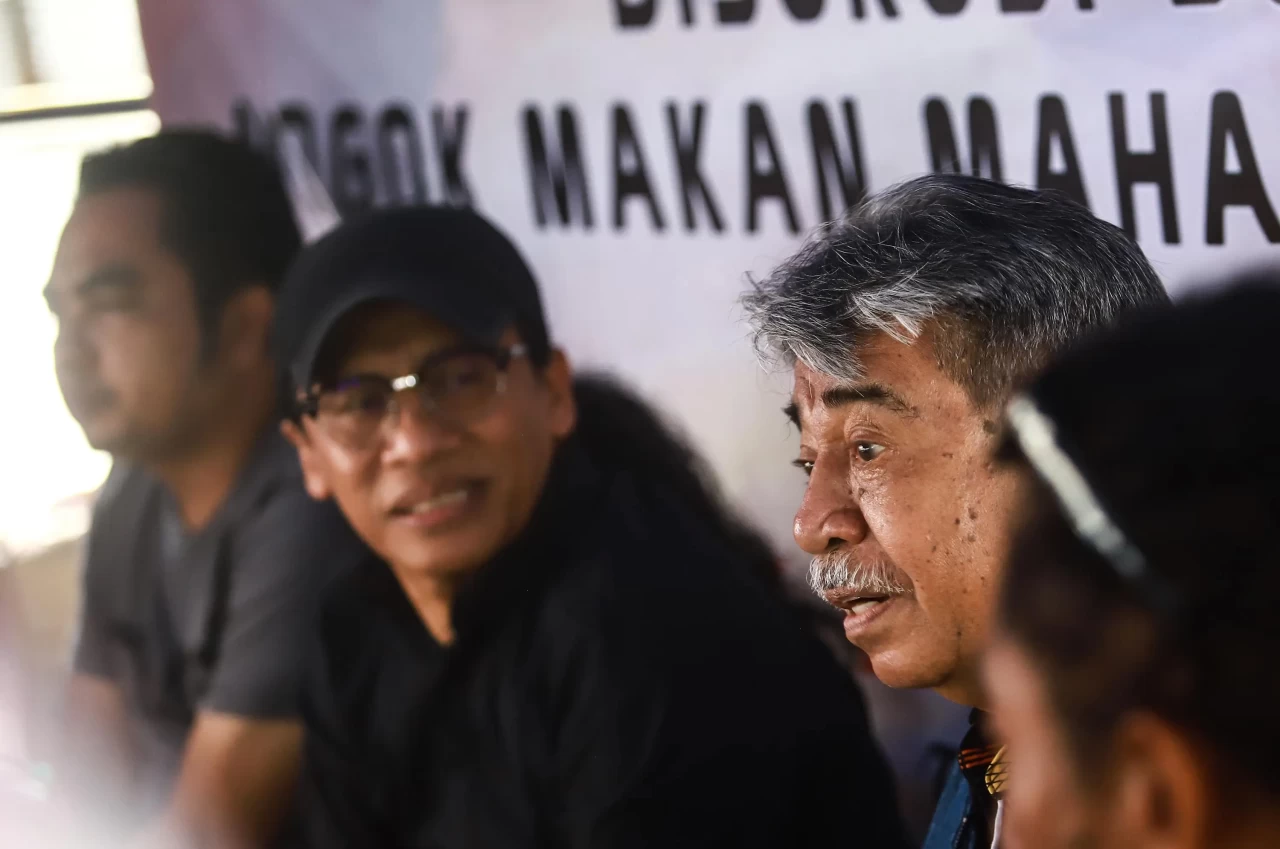 Diskusi Solidaritas...