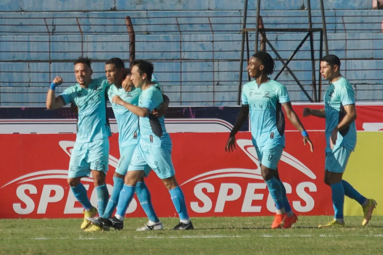 Madura United Bungkam...