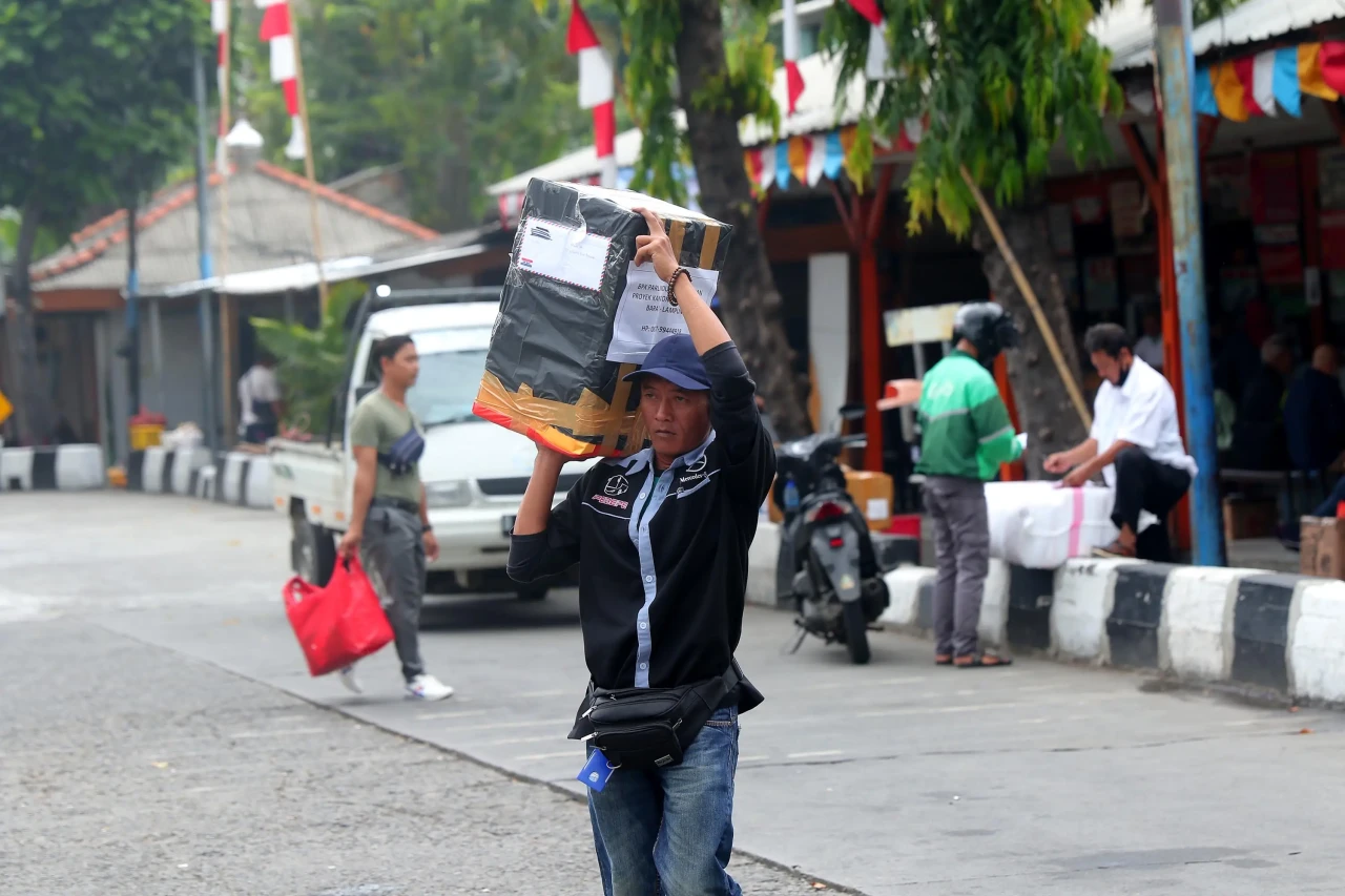 Jelang Libur Nataru,...