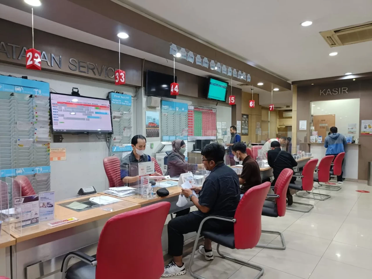 Auto2000 Ingatkan Pentingnya...