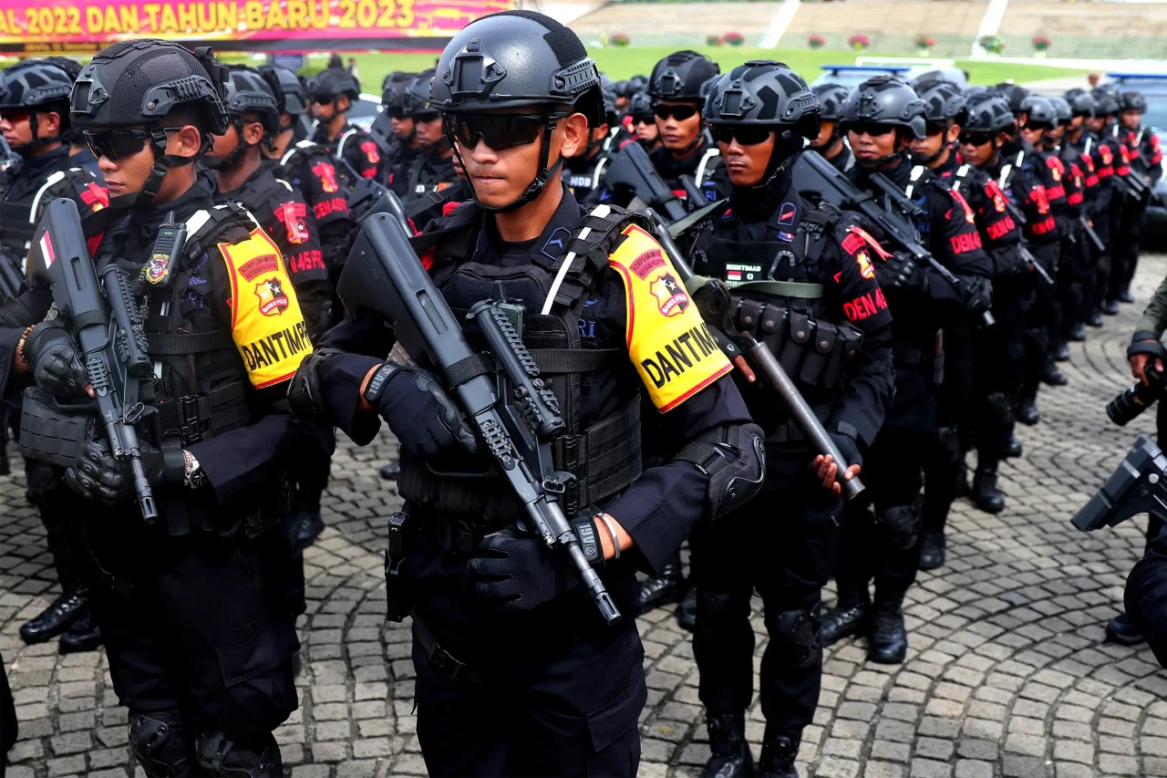 Kapolri dan Panglima...