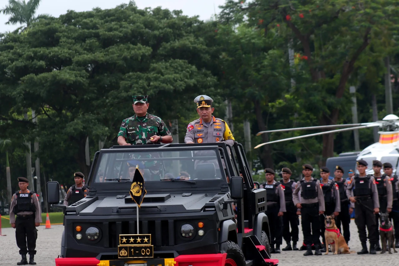 Kapolri dan Panglima...