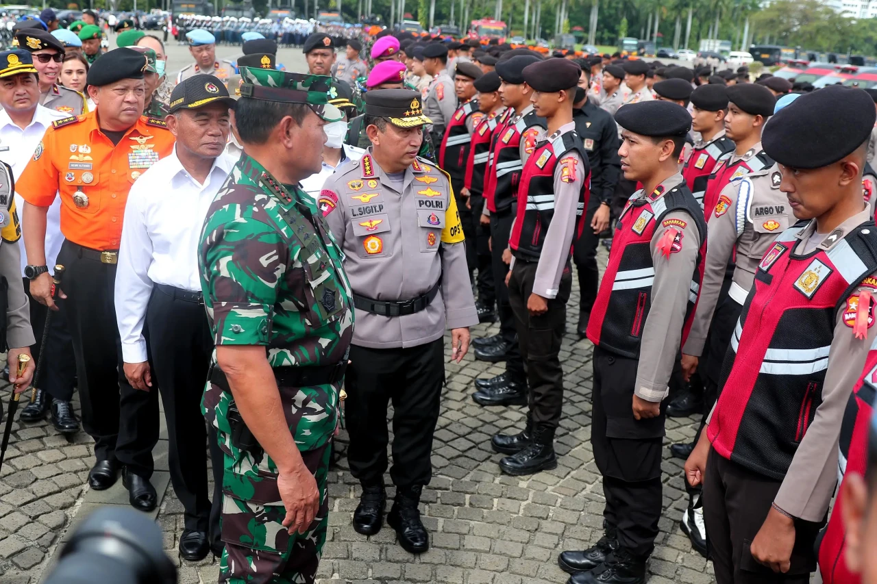 Kapolri dan Panglima...