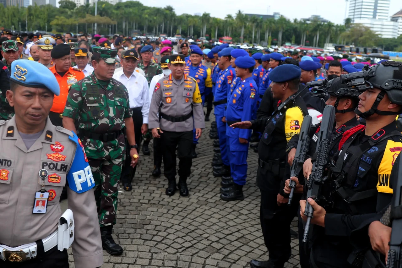 Kapolri dan Panglima...