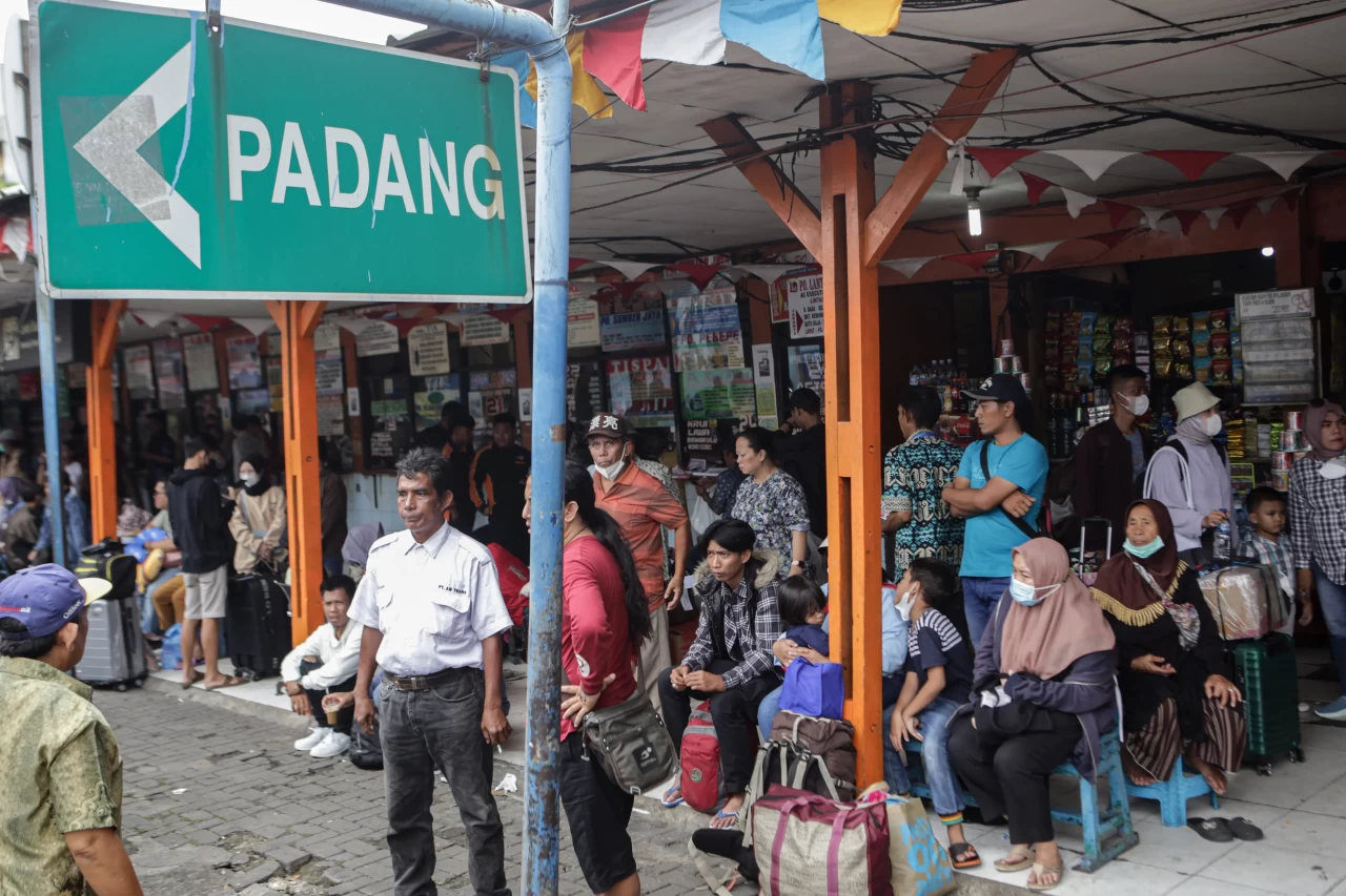 Puncak Arus Mudik Nataru...