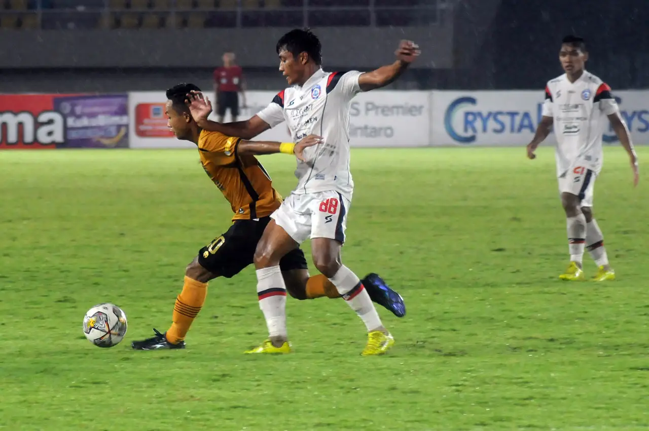 Bhayangkara FC Libas...